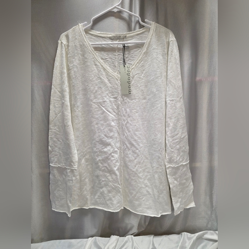 Mododoc Women's White Top